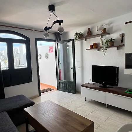 Apartament One Bedroom With Communal Pool - Casa Julie