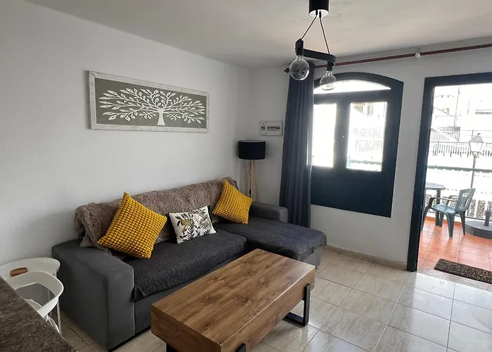 One Bedroom With Communal Pool - Casa Julie アパート ティアス