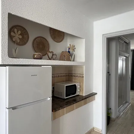 One Bedroom With Communal Pool - Casa Julie *