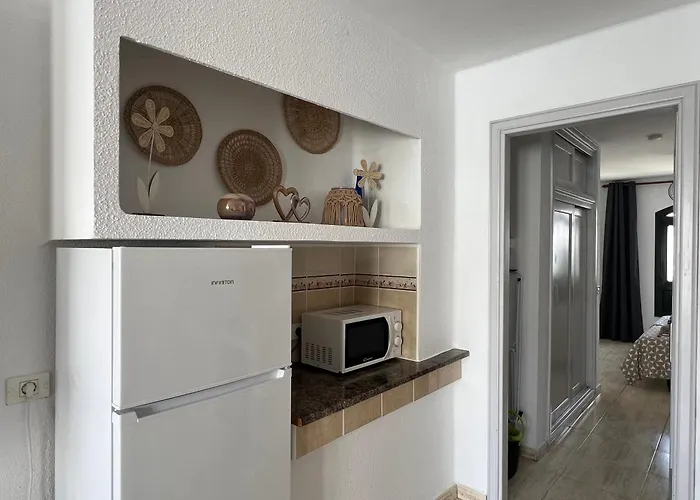 One Bedroom With Communal Pool - Casa Julie *