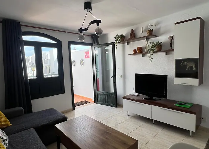 아파트 One Bedroom With Communal Pool - Casa Julie